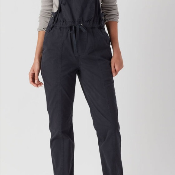 COPY - Dark GREY Duluth Shop Square overalls. - Picture 2 of 9